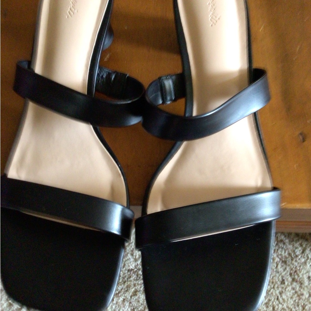 Arrrmic Black Strappy Women's Sandals - Picture 3 of 5
